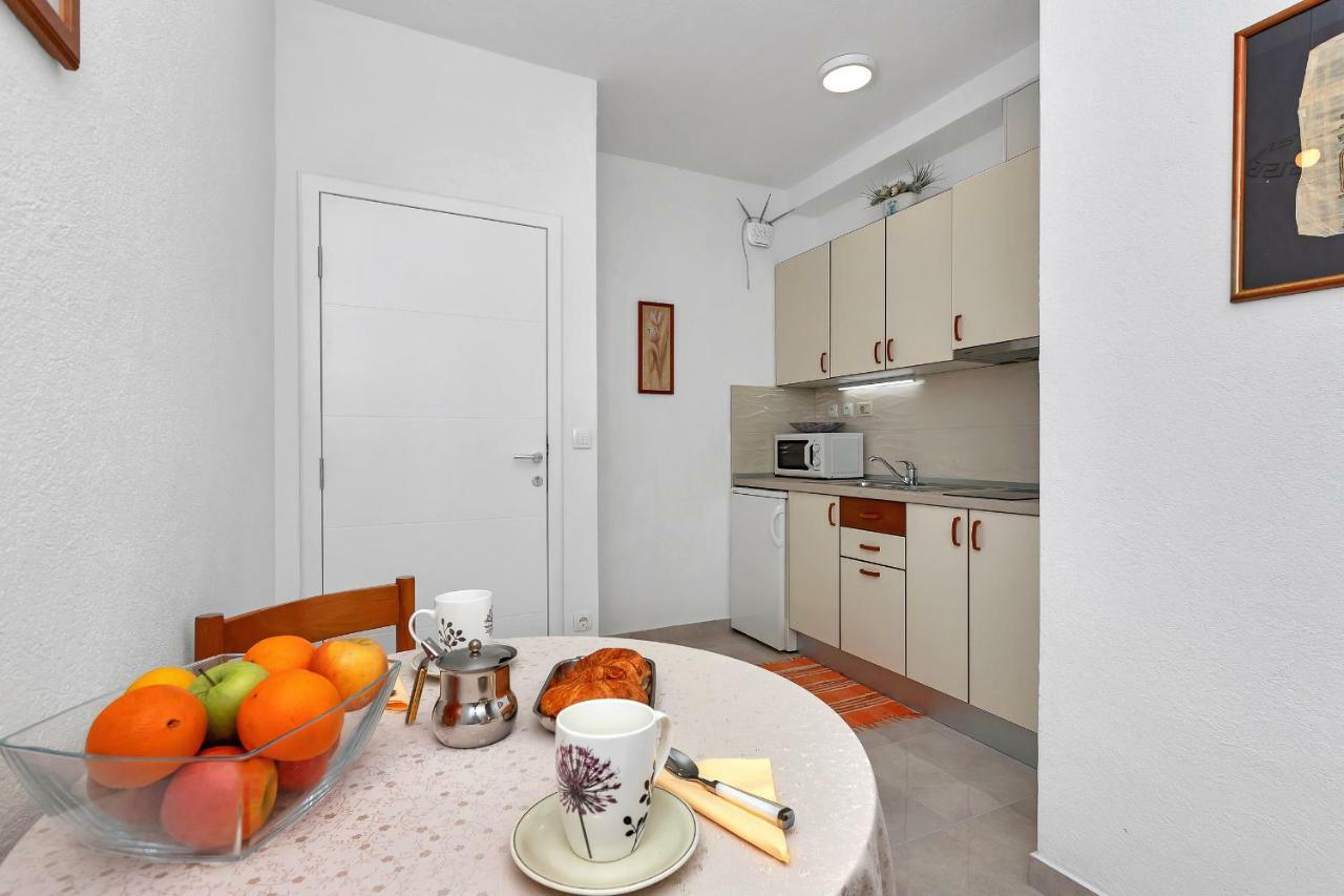 Apartamento Mirjana & Ivo Makarska Exterior foto